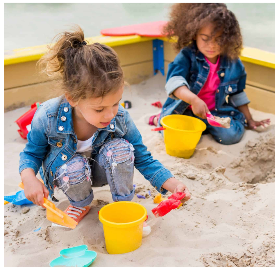 Silica Sand for Soft Play for kids, Golf & Sports fields, Industries, Glassmaking, Ceramics, Construction